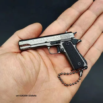 Металлический пистолет Миниатюрная модель 1: 3 Beretta 92F Glock 17 Colt 1911 Брелок-пистолет Игрушки Desert Eagle Реквизит Кулон Подарки на день рождения