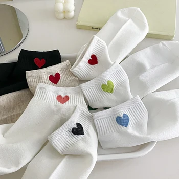 Носки до щиколоток для женщин 2023, Новые Летние Носки в корейском стиле с сердечками, Милые Белые Носки, женские Дышащие Хлопчатобумажные носки с короткой вышивкой